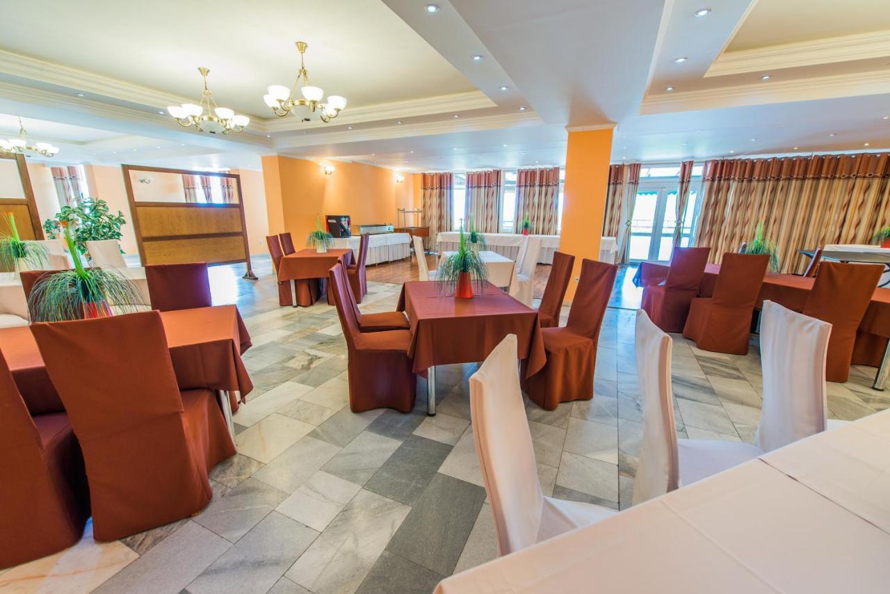 Hotel Merkur Kaluža Eksteriør bilde