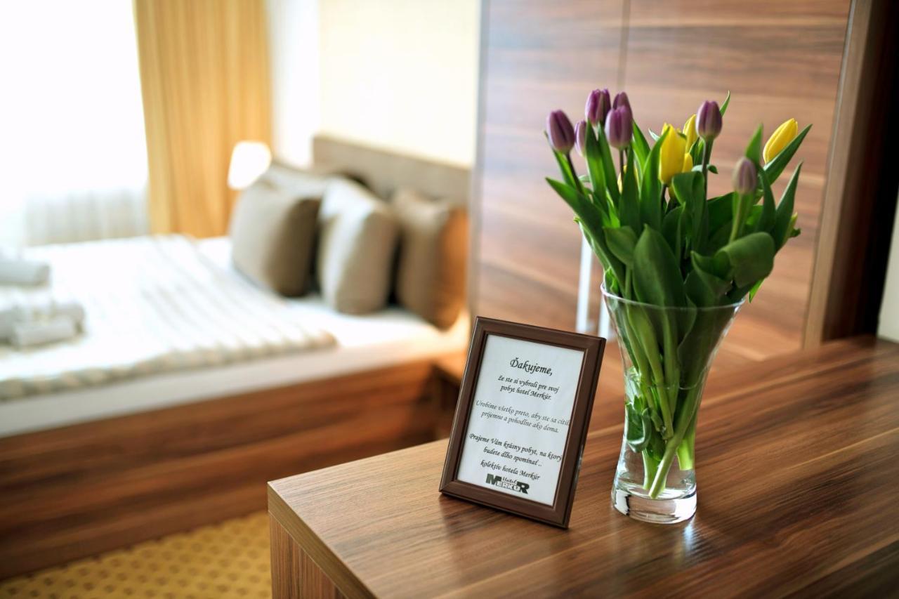 Hotel Merkur Kaluža Eksteriør bilde