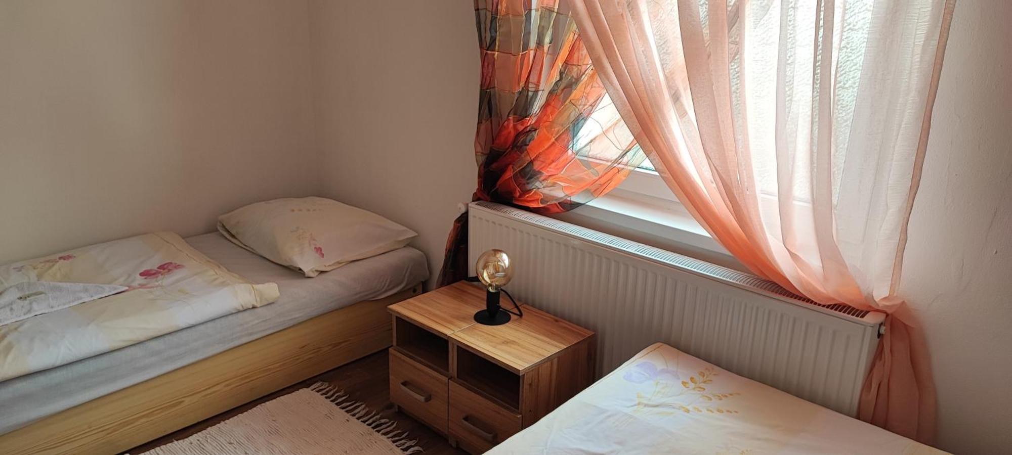 Hotel Merkur Kaluža Eksteriør bilde