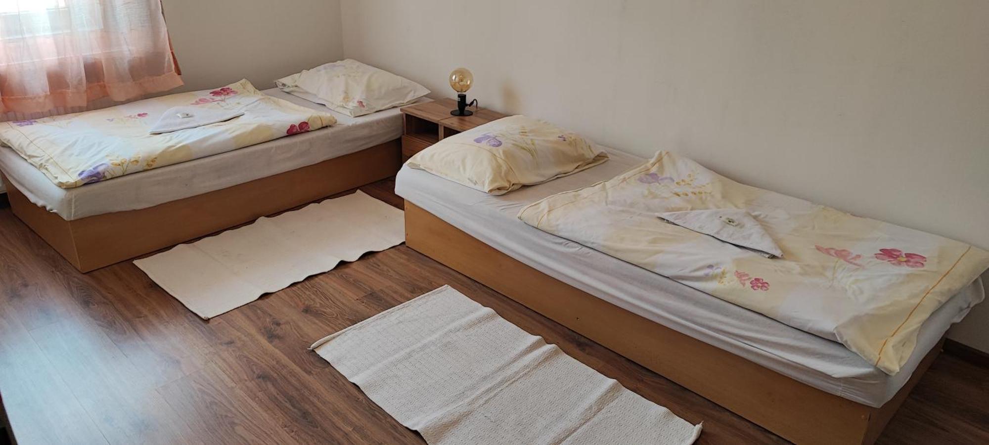 Hotel Merkur Kaluža Eksteriør bilde