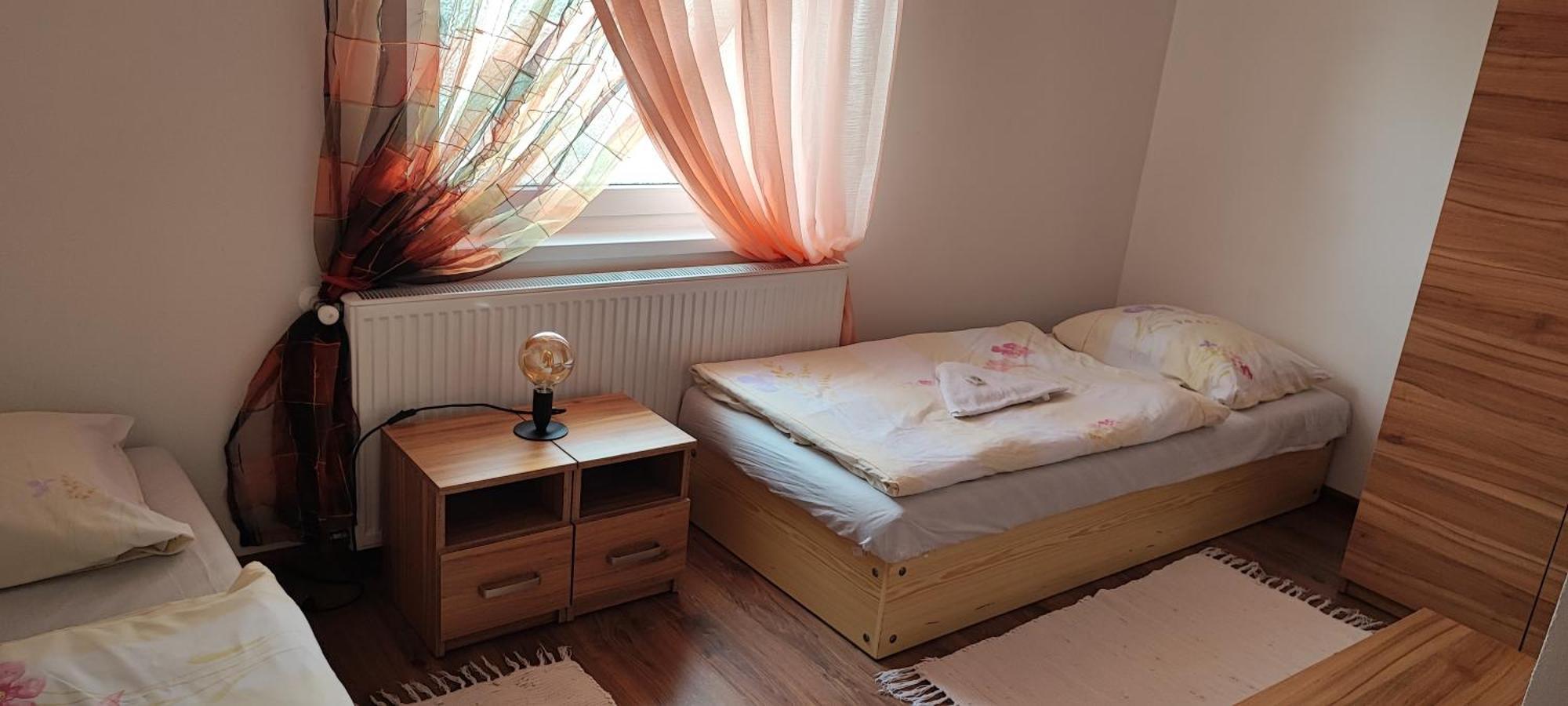 Hotel Merkur Kaluža Eksteriør bilde